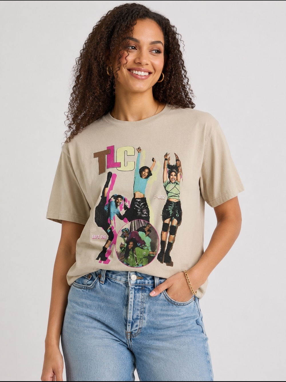TLC Graphic Band Tee Size Large Beige 90s Style Chili T-Boz Left Eye Cotton T-Sh
